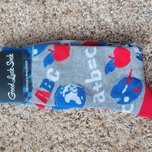 2/$20 Women's socks